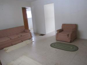 935 Art Gallery Road Bedford, IN 47421 - Photo 3 of 14 Gallery Image 3