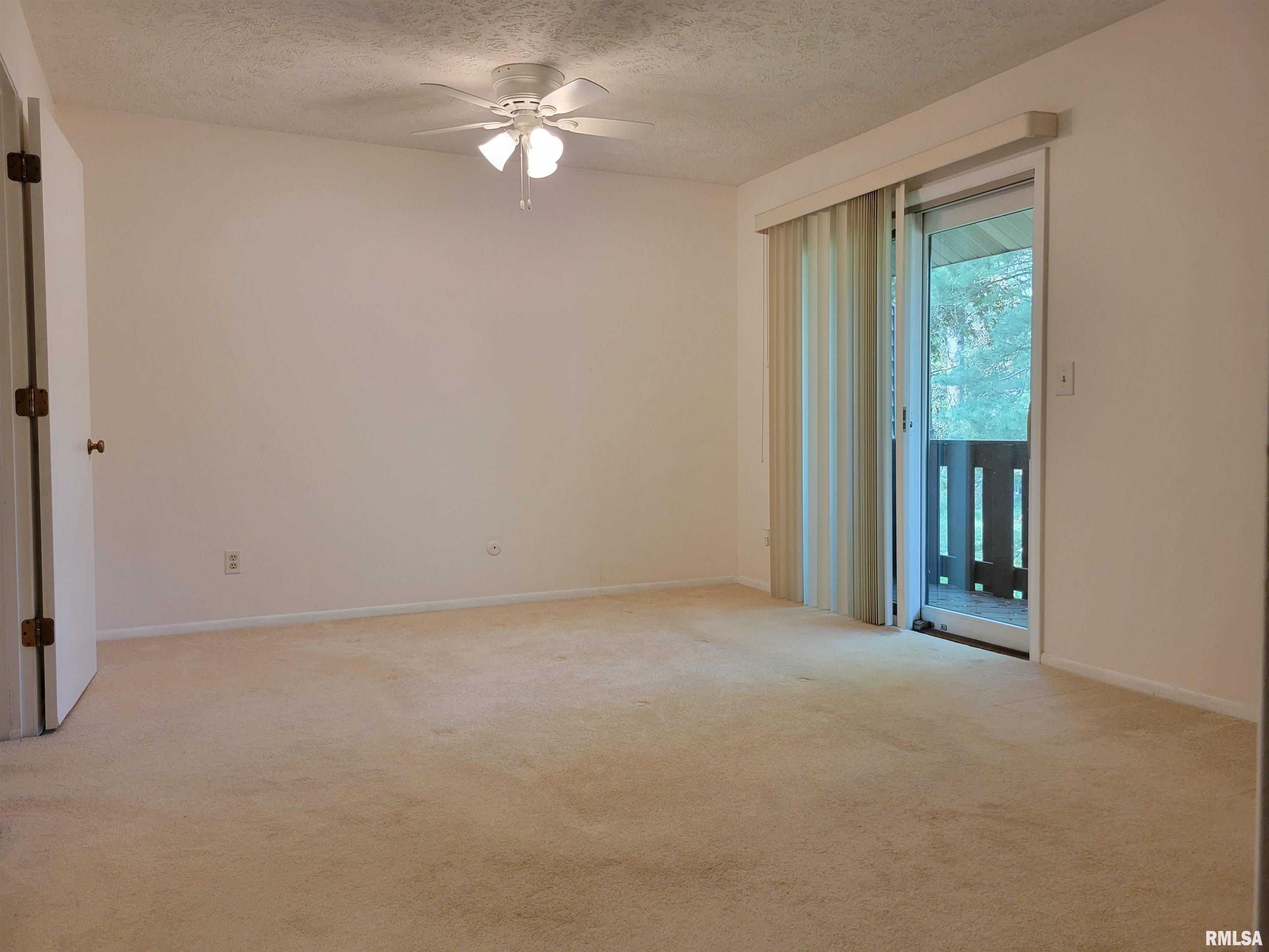 35 Country Place, Unit 35 Springfield, IL 62703 - Photo 19 of 26
