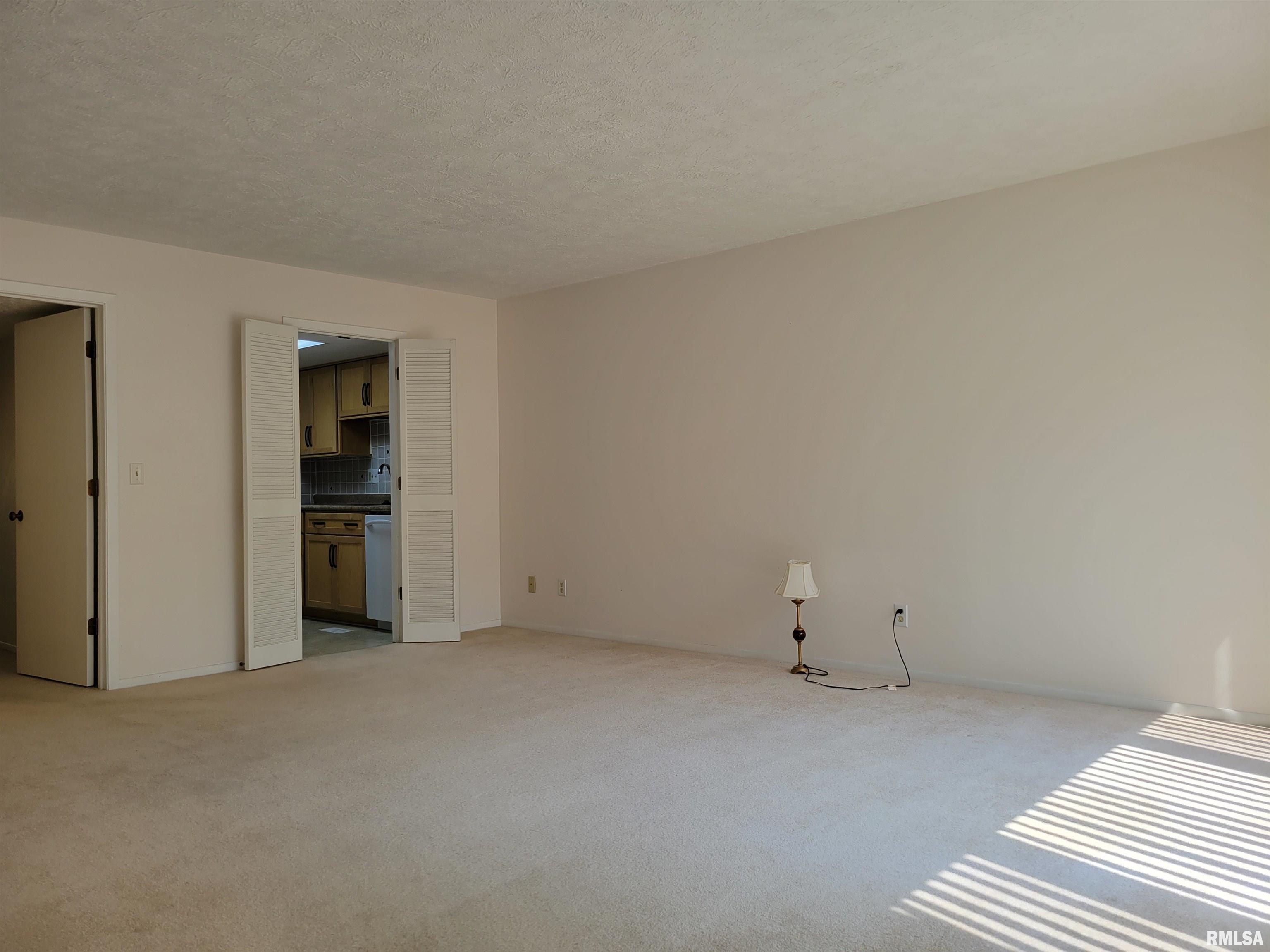 35 Country Place, Unit 35 Springfield, IL 62703 - Photo 4 of 26