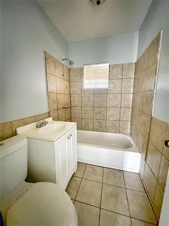 $1,200 | 2125 Grayson Avenue, Fort Worth, TX 76106