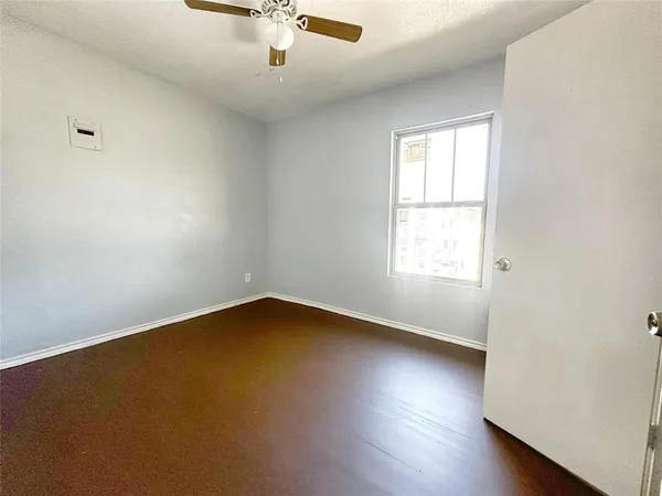 $1,200 | 2125 Grayson Avenue, Fort Worth, TX 76106