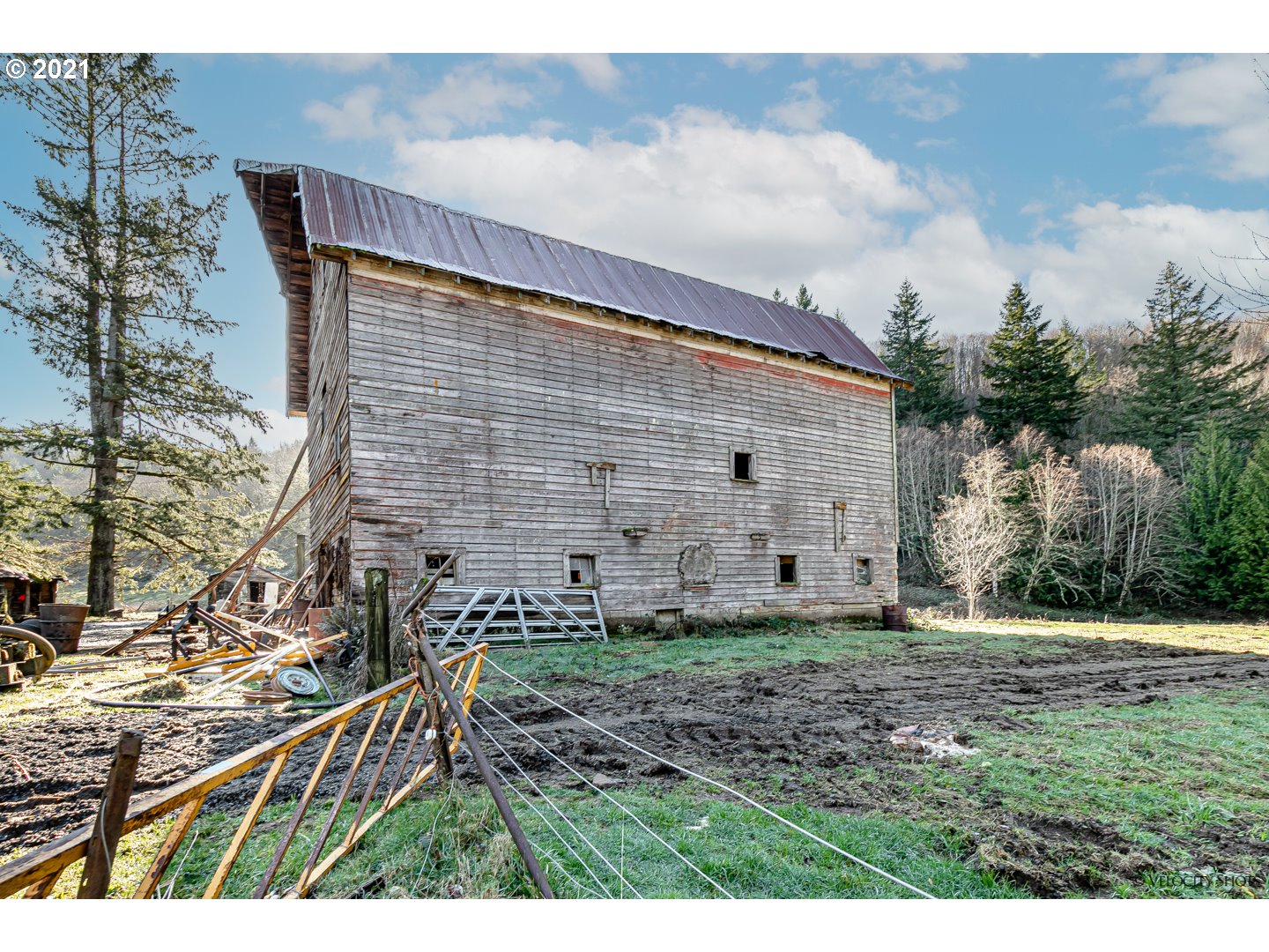 42882 Southeast Phelps Road Sandy, OR 97055 - Photo 24 of 32 Gallery Image 24