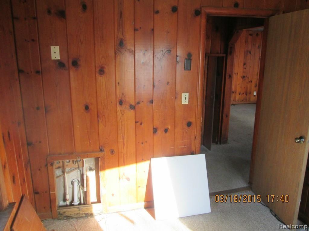 5633 Harrington Road Croswell, MI 48422 - Photo 12 of 18 IMG_9201.jpg