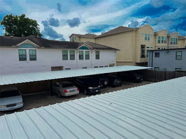 $360,000 | 2516 Commonwealth Street, Unit 102, Houston, TX 77006