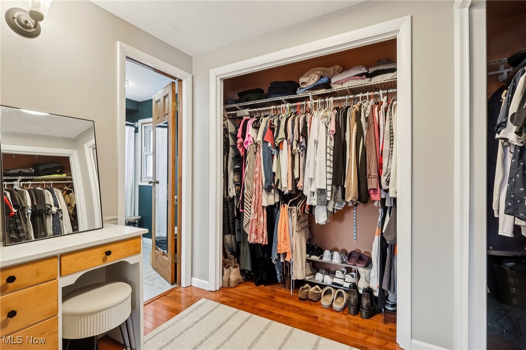 445 Center Road Hinckley, OH 44233 - Photo 21 of 50 View of closet