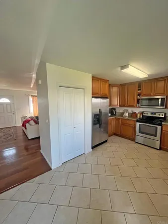 $4,200 | 7101 Teasdale Avenue, San Diego, CA 92122
