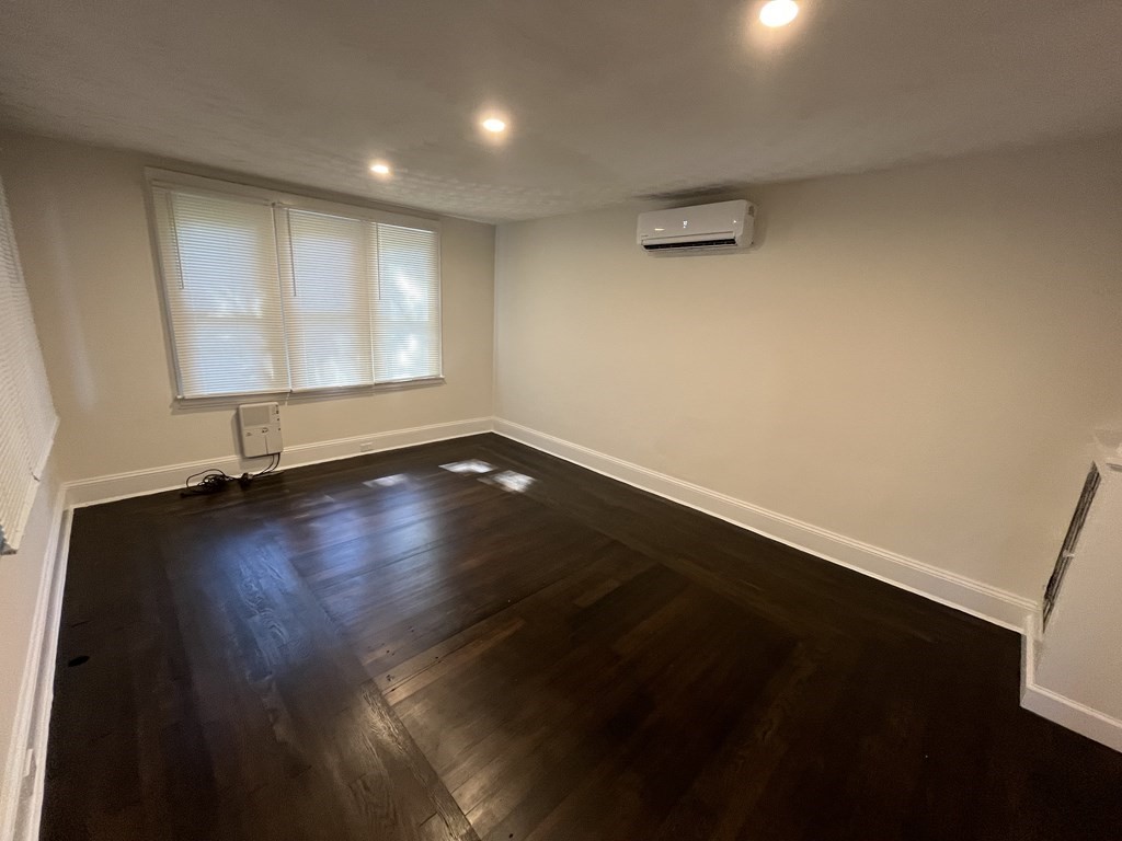 16 Main Street Sutton, MA 01590 - Photo 15 of 33