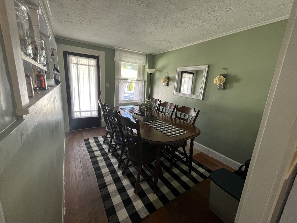 16 Main Street Sutton, MA 01590 - Photo 28 of 33