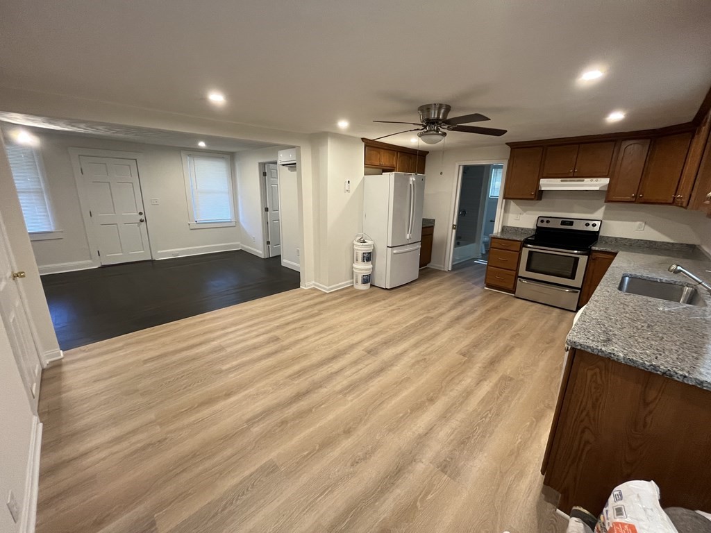 16 Main Street Sutton, MA 01590 - Photo 8 of 33