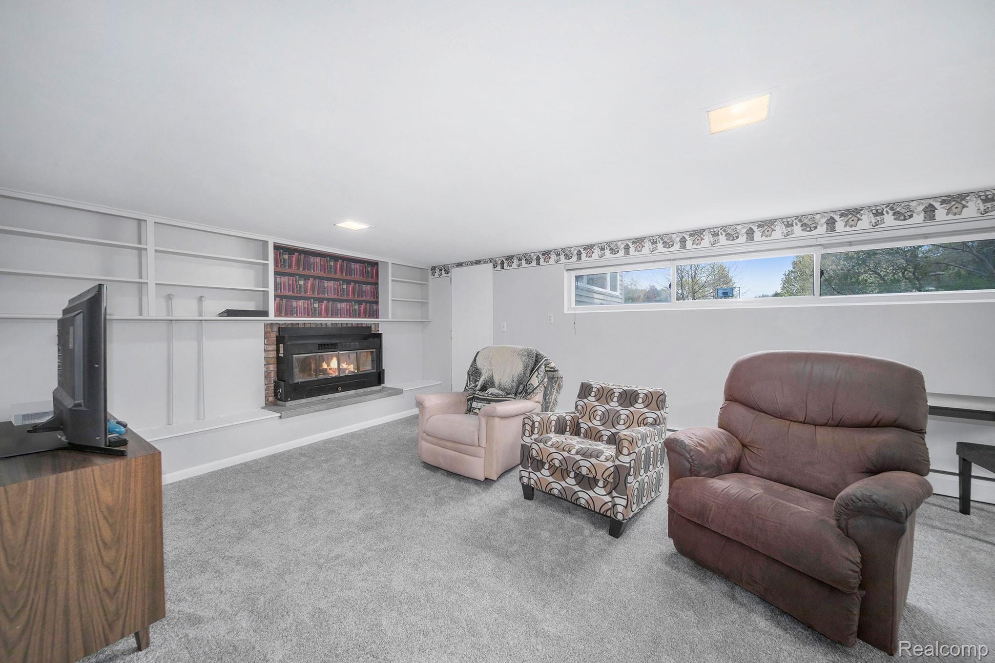 7327 Perryville Road Holly, MI 48442 - Photo 17 of 31 7327-Perryville_24.jpg