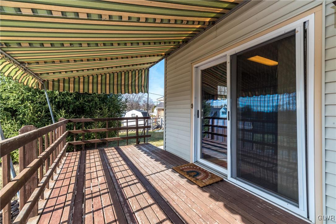 134 El Reno Avenue Nazareth, PA 18064 - Photo 27 of 33 Deck