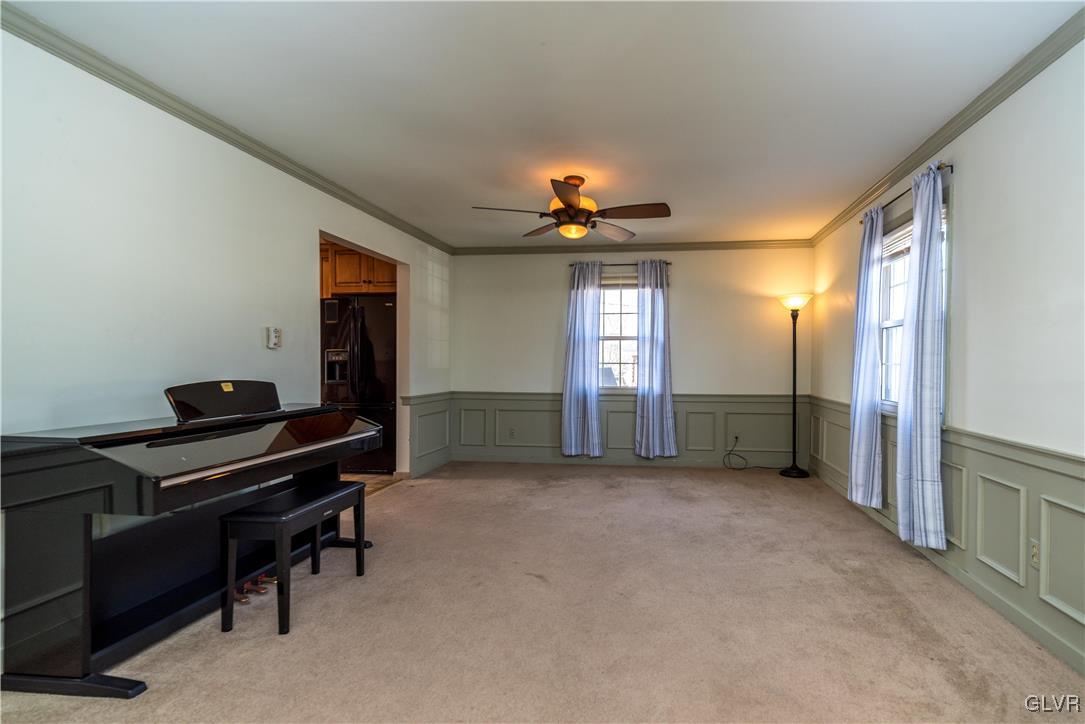 134 El Reno Avenue Nazareth, PA 18064 - Photo 8 of 33 Dining Area