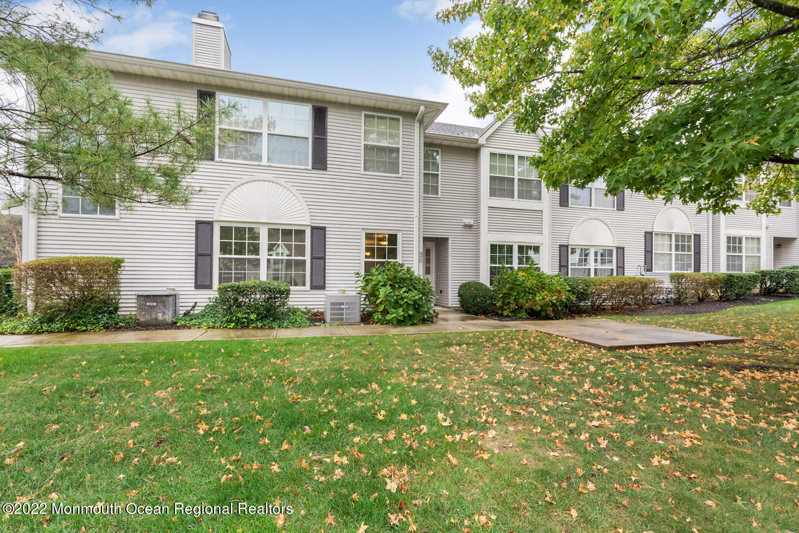 35 Racquet Road Wall, NJ 07719 - Photo 1 of 25 Primary pic