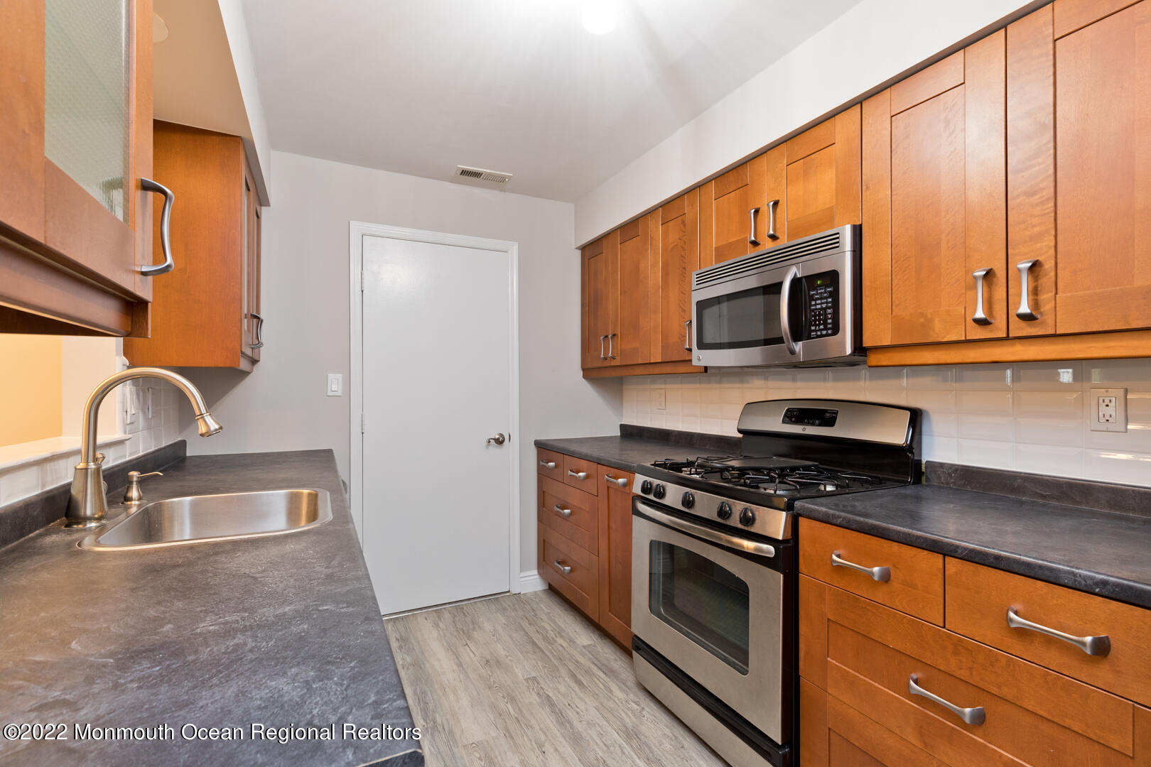 35 Racquet Road Wall, NJ 07719 - Photo 12 of 25 Kitchen pic 1
