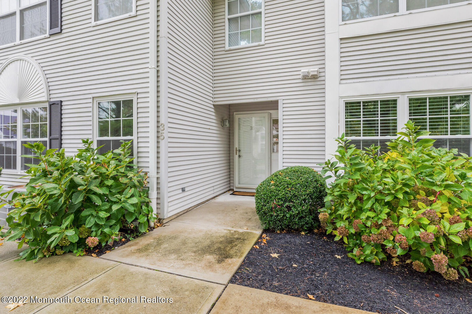 35 Racquet Road Wall, NJ 07719 - Photo 5 of 25 Exterior pic 5