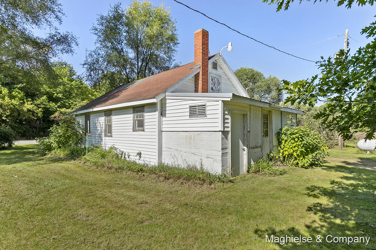 5485 Johnson Road Greenville, MI 48838 - Photo 16 of 20 IMG_1014