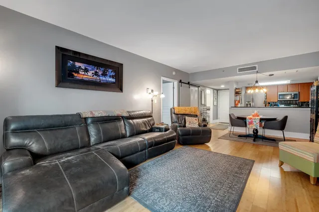 $345,000 | 300 South Duval Street, Unit 508, Tallahassee, FL 32301