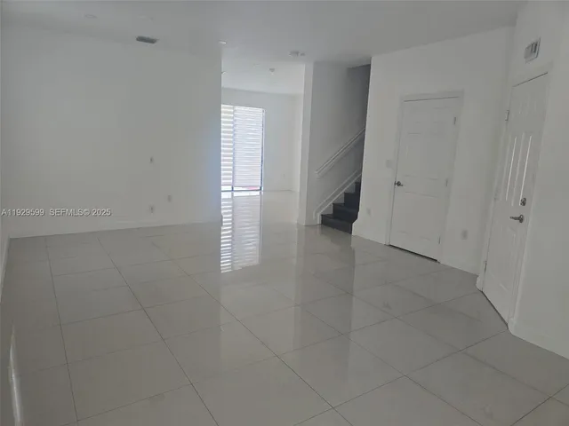 $3,699 | 3399 West 90th Terrace, Hialeah, FL 33018