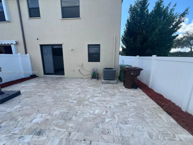 $3,699 | 3399 West 90th Terrace, Hialeah, FL 33018