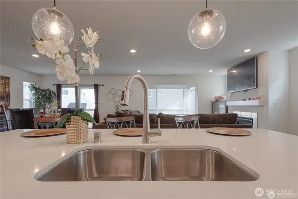 $567,000 | 848 Vine Maple Street Southeast, Olympia, WA 98503