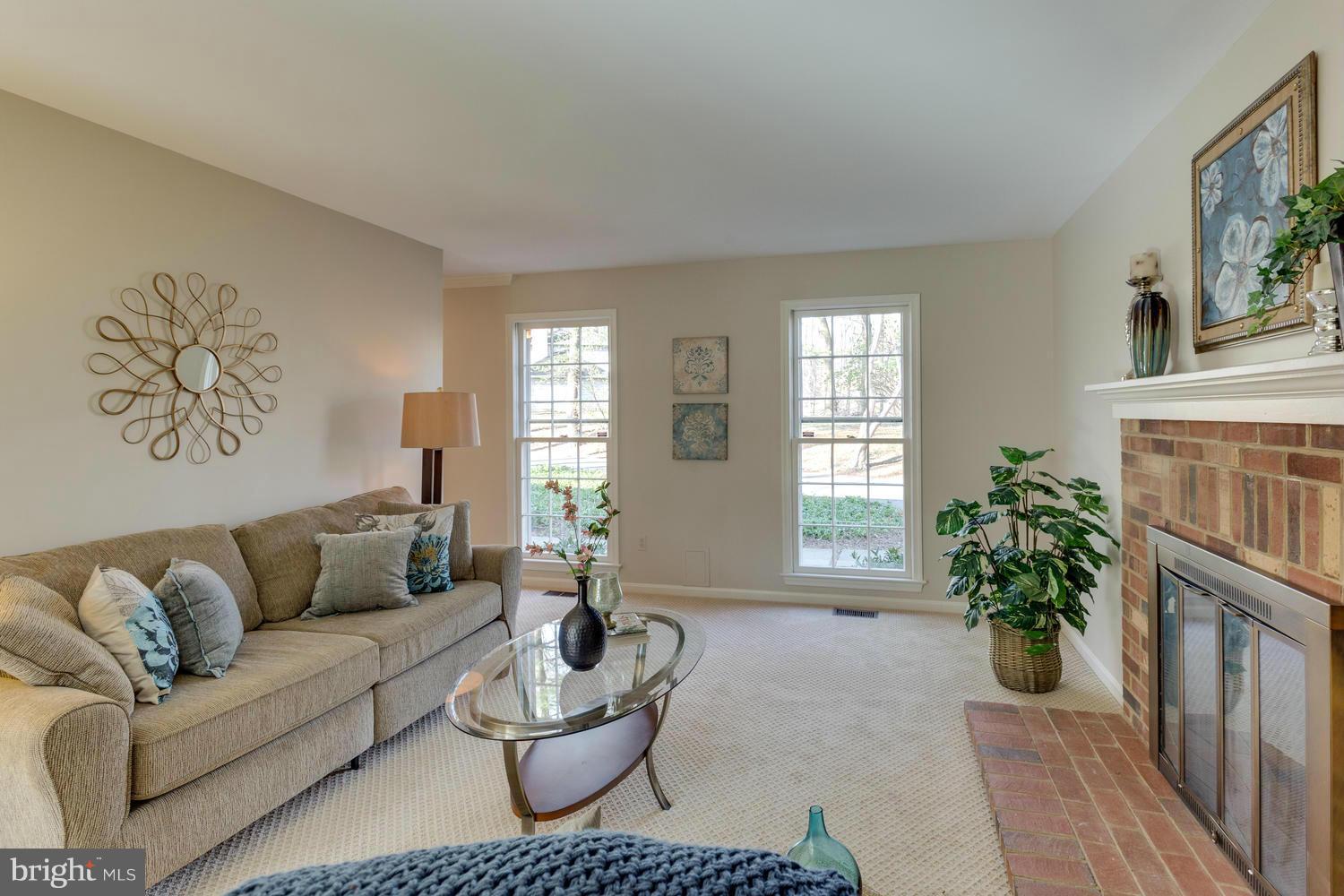 7048 Arbor Lane McLean, VA 22101 - Photo 12 of 30 Family Room