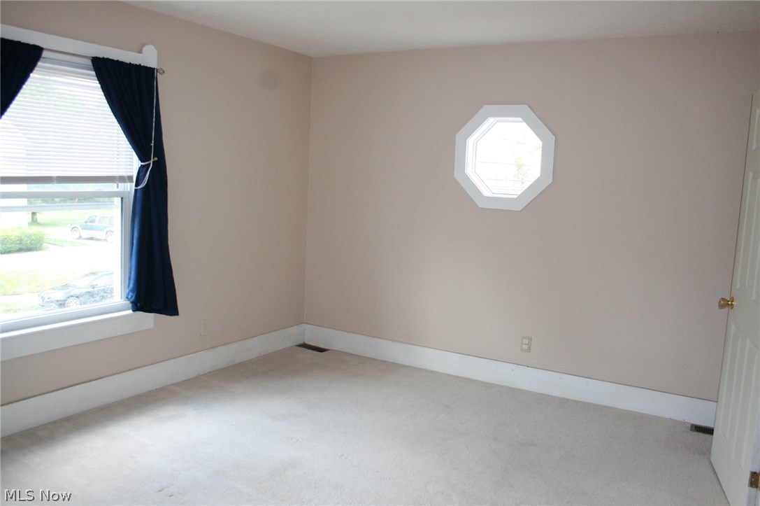 894 Walnut Road Southeast Massillon, OH 44646 - Photo 24 of 32 Gallery Image 24