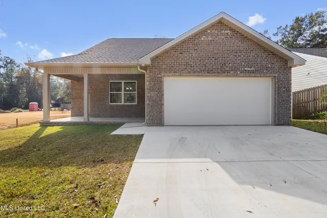 $315,500 | 9932 Kahana Street, Diamondhead, MS 39525