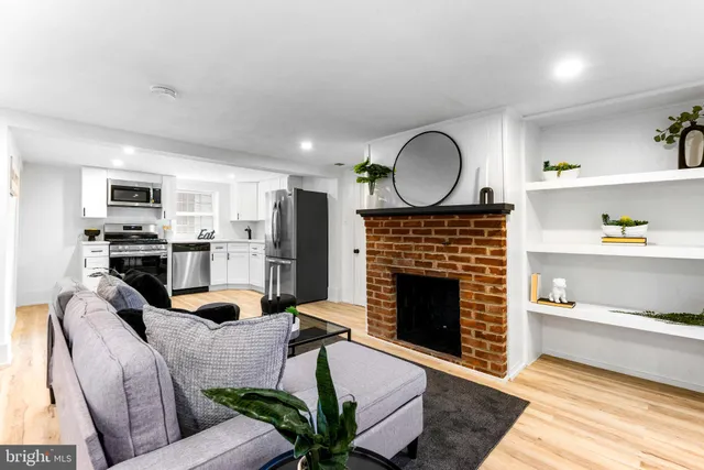 $2,200 | 3268 Main Street, Manchester, MD 21102