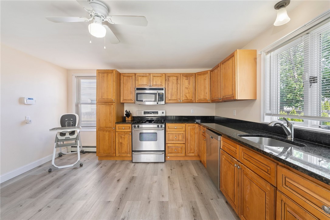 26 Appleton Avenue Pawtucket, RI 02860 - Photo 12 of 46 Gallery Image 12
