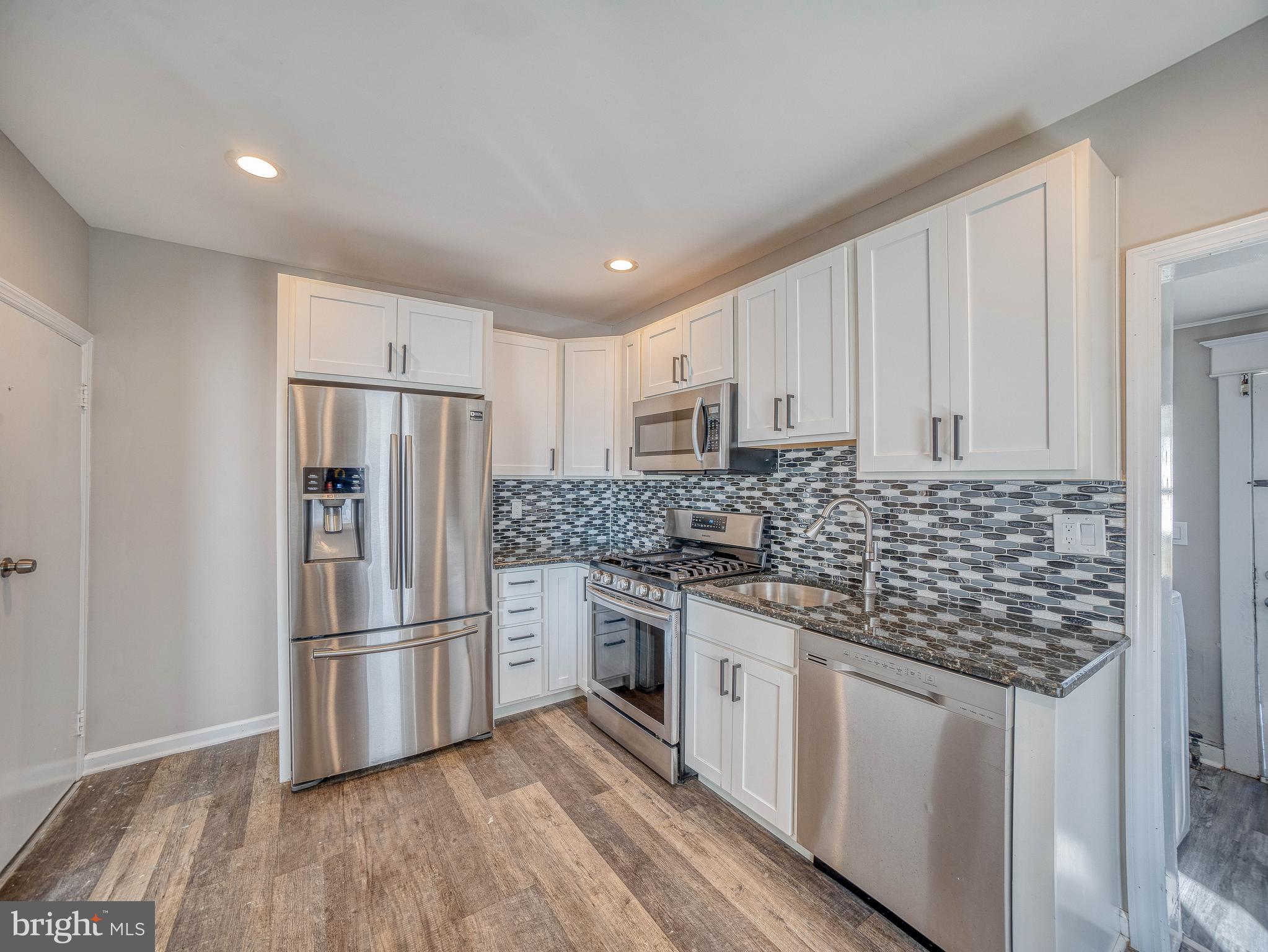 755 Mission Road Trenton, NJ 08620 - Photo 3 of 26 Gallery Image 3