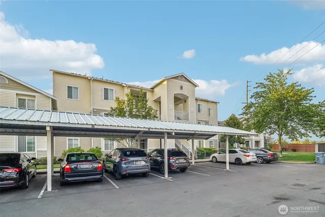 a car parked in front of a building