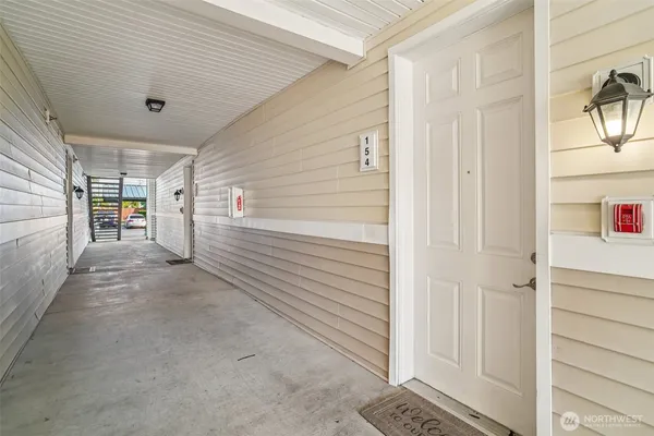 a view of a storage & utility room