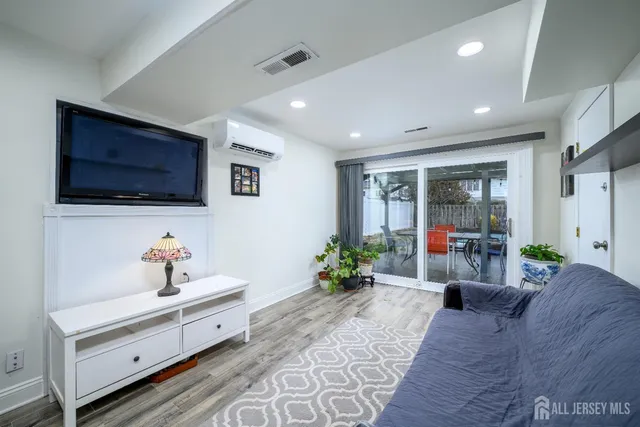 $629,000 | 178 Grant Avenue, Colonia, NJ 07067