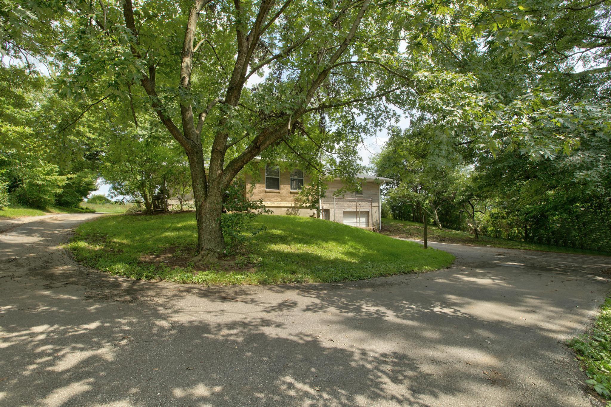 2834 Osborne Road Mount Sterling, KY 40353 - Photo 20 of 37 B8C3CE65-43D5-4B50-828F-7B170419F1DB