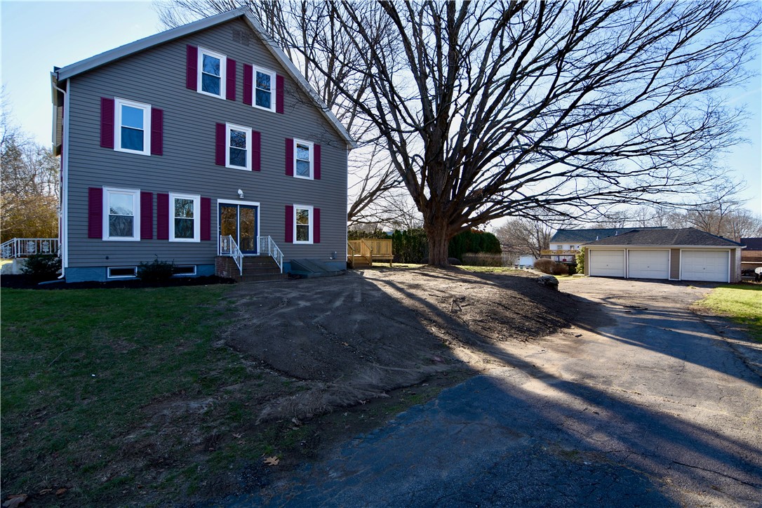 584 Bound Road Woonsocket, RI 02895 - Photo 3 of 35