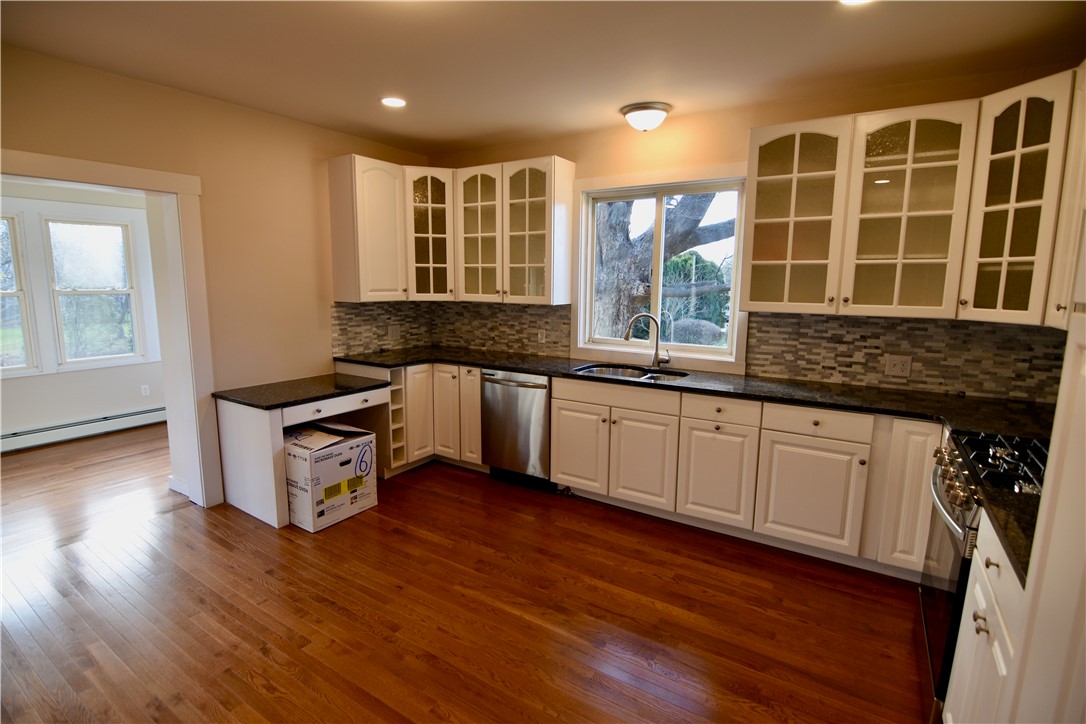 584 Bound Road Woonsocket, RI 02895 - Photo 8 of 35