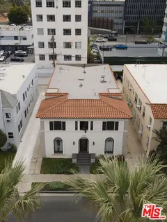 $2,300,000 | 6366 Orange Street, Los Angeles, CA 90048