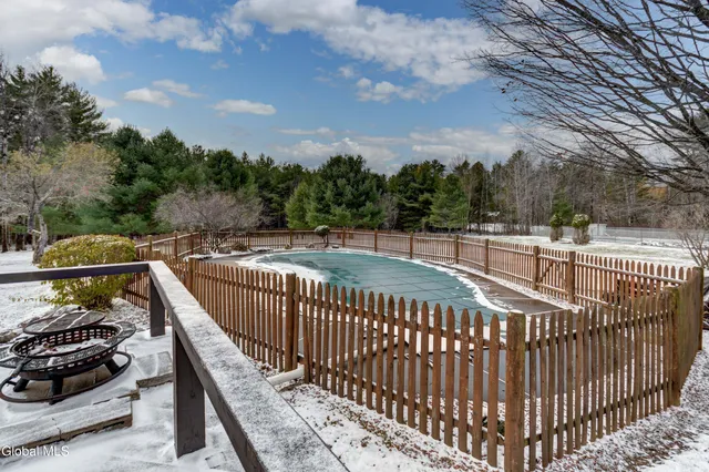 $350,000 | 253 County Highway 102, Gloversville, NY 12078