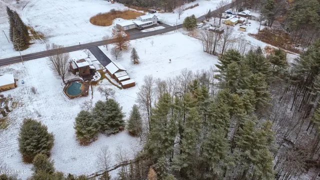 $350,000 | 253 County Highway 102, Gloversville, NY 12078