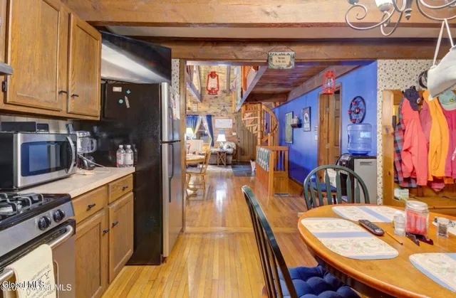 $350,000 | 253 County Highway 102, Gloversville, NY 12078