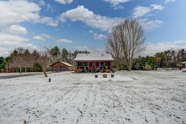 $350,000 | 253 County Highway 102, Gloversville, NY 12078