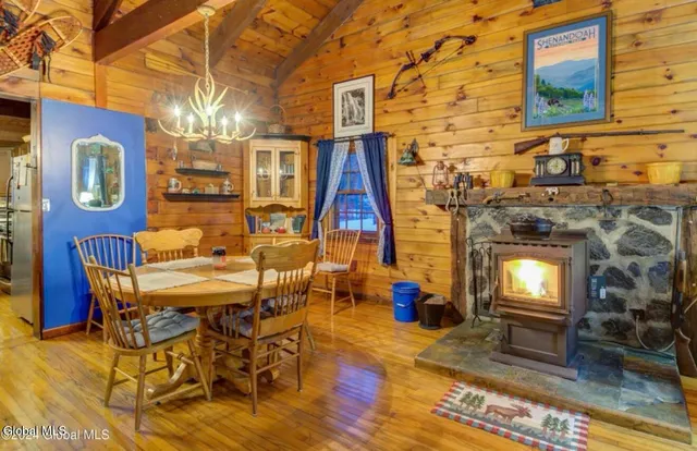 $350,000 | 253 County Highway 102, Gloversville, NY 12078