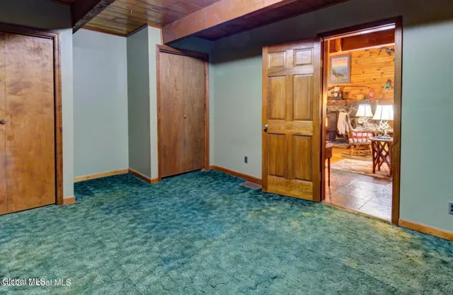 $350,000 | 253 County Highway 102, Gloversville, NY 12078