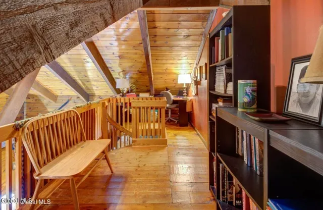 $350,000 | 253 County Highway 102, Gloversville, NY 12078