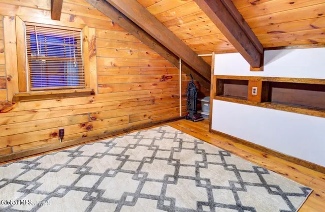 $350,000 | 253 County Highway 102, Gloversville, NY 12078