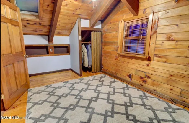 $350,000 | 253 County Highway 102, Gloversville, NY 12078