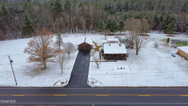$350,000 | 253 County Highway 102, Gloversville, NY 12078