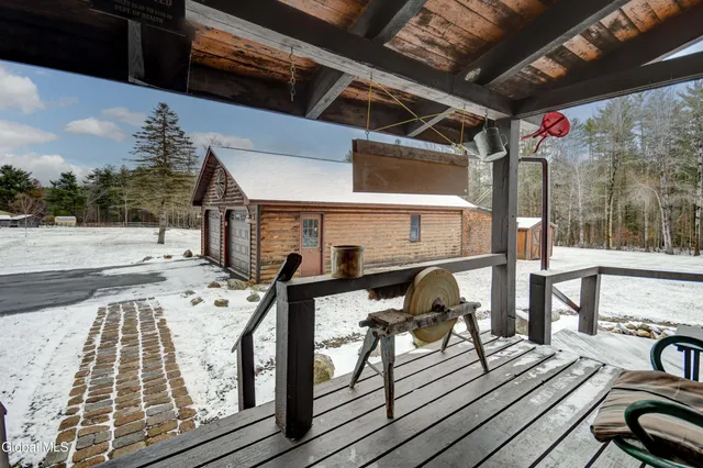 $350,000 | 253 County Highway 102, Gloversville, NY 12078