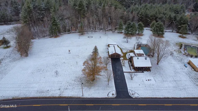 $350,000 | 253 County Highway 102, Gloversville, NY 12078