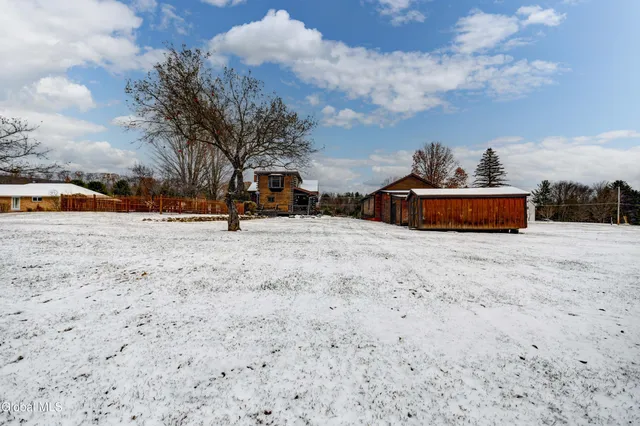 $350,000 | 253 County Highway 102, Gloversville, NY 12078